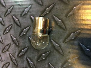 Лампа 6V5W BA15