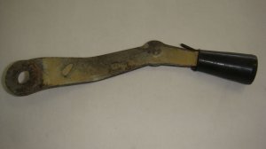 рычаг включения заднего хода